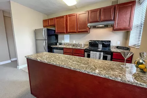 4497 Pershing Ave #107, Saint Louis, MO 63108