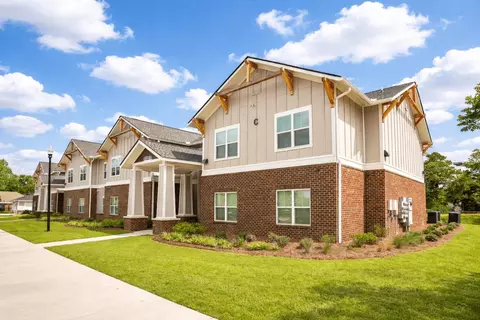 1820 Macon Rd #D106, Perry, GA 31069