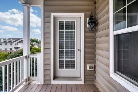 310 Honeysuckle Dr #414, Marietta, PA 17547