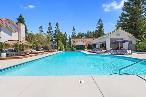 9375 N Saybrook Dr #23240, Fresno, CA 93720