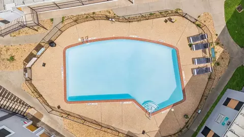 3500 S Riverside Dr #16-1602A, Fort Worth, TX 76119