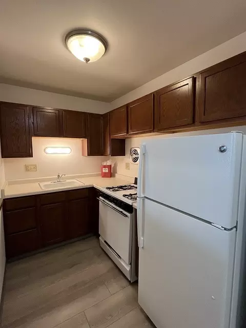 3839 N Humboldt Ave #108, Milwaukee, WI 53212