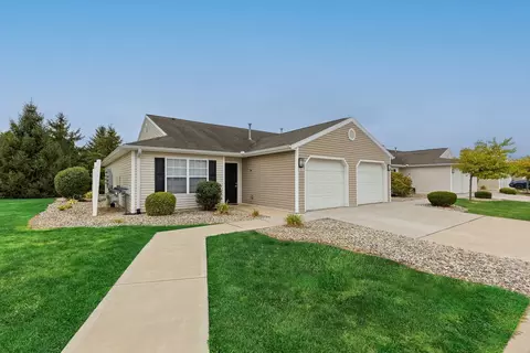 28863 Oregon Rd #F61, Perrysburg, OH 43551