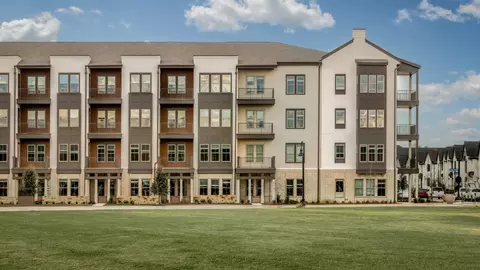 4151 Viridian Village Dr #2202, Arlington, TX 76005