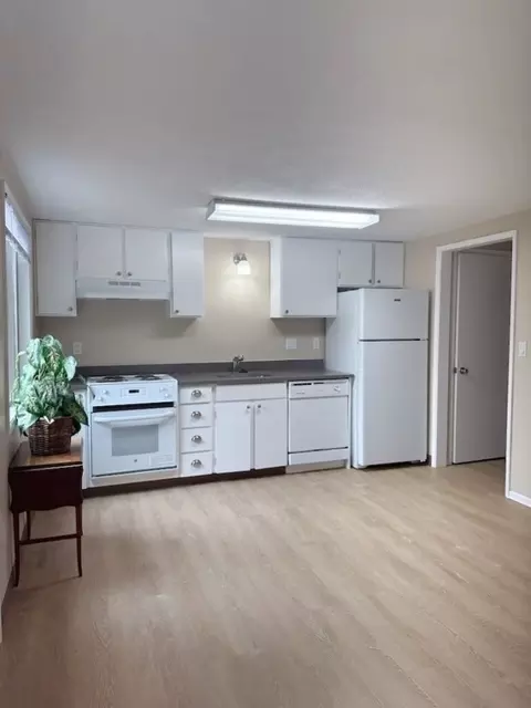 1916 SW Roxbury Ave #12, Portland, OR 97225
