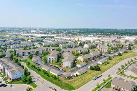3101 N Hill Rd #301, Lincoln, NE 68504