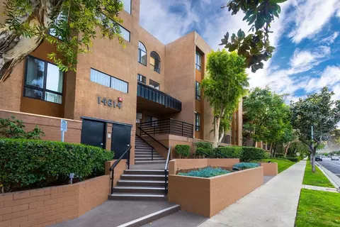 14614 Burbank Blvd #203, Los Angeles, CA 91411