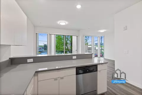 1728 NE 45th Ave #101, Portland, OR 97213