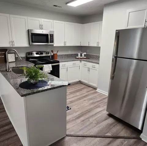 6319 Raeford Rd #031, Fayetteville, NC 28304