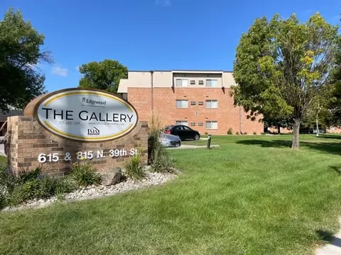 815 39th St N #203E, Grand Forks, ND 58203