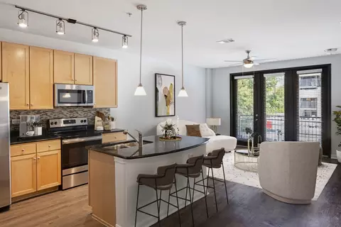 300 N Lamar Blvd #127, Austin, TX 78703