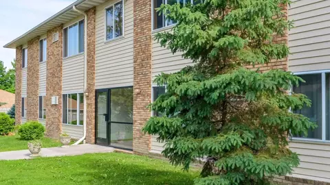 1777 10th St SE #02, Forest Lake, MN 55025