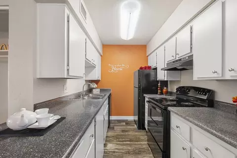 10201 N 33rd Ave #184, Phoenix, AZ 85051
