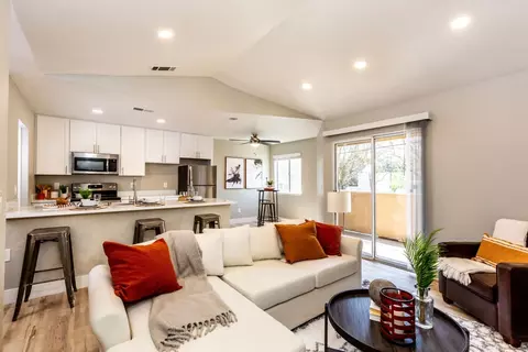 1600 Standiford Ave #096, Modesto, CA 95350