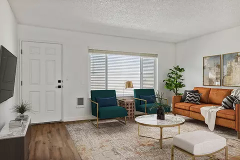 19605 SW Boones Ferry Rd #23, Tualatin, OR 97062