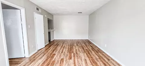 166 Winkler Dr #38, Houston, TX 77017