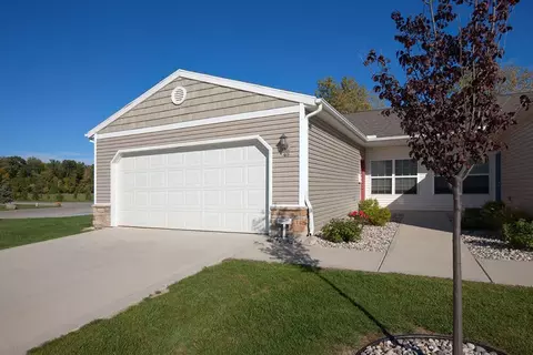 4744 Navarre Ave #40, Oregon, OH 43616