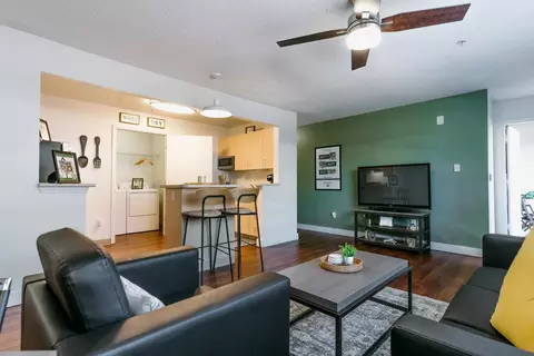 90 Commons Dr, Eugene, OR 97401 photo 2