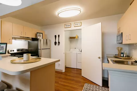 90 Commons Dr, Eugene, OR 97401 photo 3