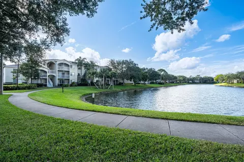 7700 Pine Lakes Blvd, Port Saint Lucie, FL 34952