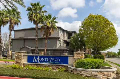 11881 Gulf Pointe Dr #H34, Houston, TX 77089