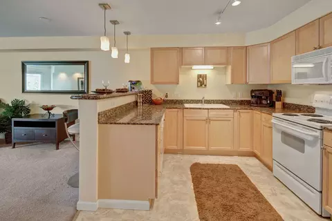 6029 Debarr Rd #D301, Anchorage, AK 99504