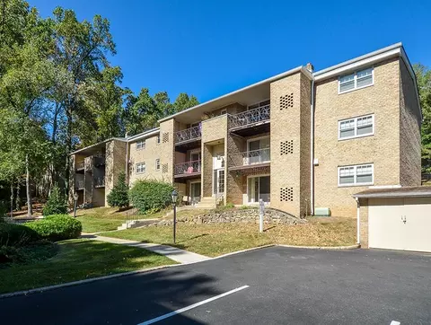 284 Iven Ave #2A, Wayne, PA 19087 photo 13