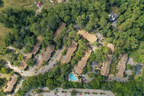 284 Iven Ave #2A, Wayne, PA 19087 photo 3