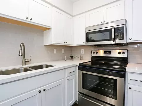 3101 N 32nd St #114, Phoenix, AZ 85018
