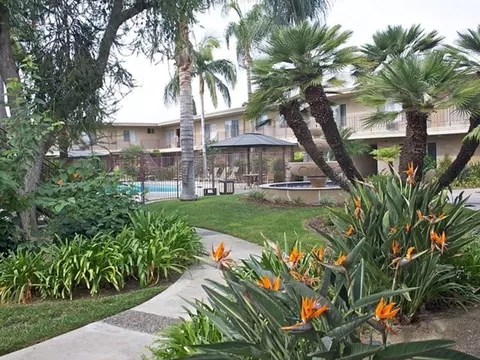 12381 Arrowhead St #241-38, Stanton, CA 90680 photo 4