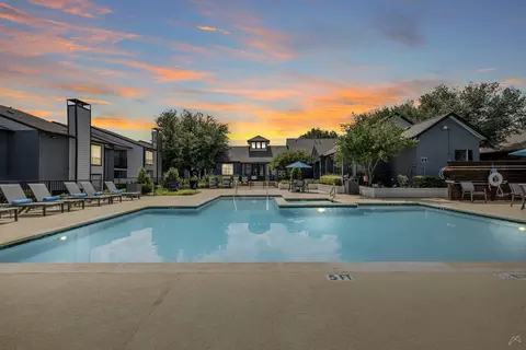1420 W Main St #1506, Lewisville, TX 75067