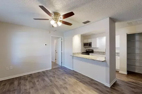 1776 Harden Blvd #87, Lakeland, FL 33803