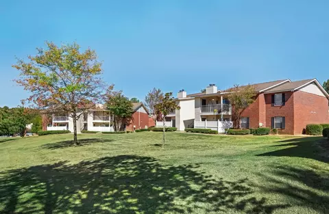 715 Rice Rd #39E, Ridgeland, MS 39157