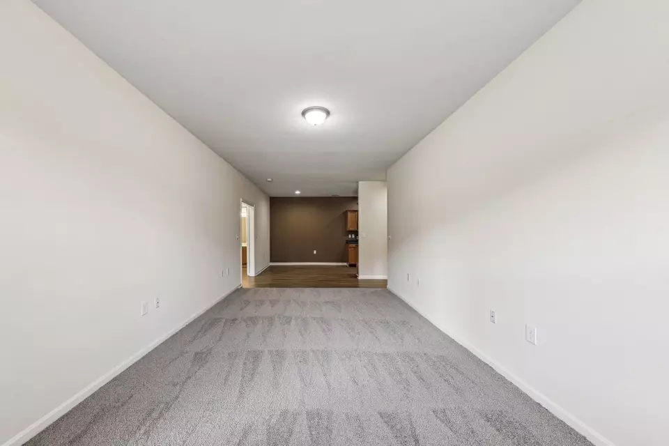  9606 Clubview Dr #9312202M, Louisville, KY 40291 photo 3