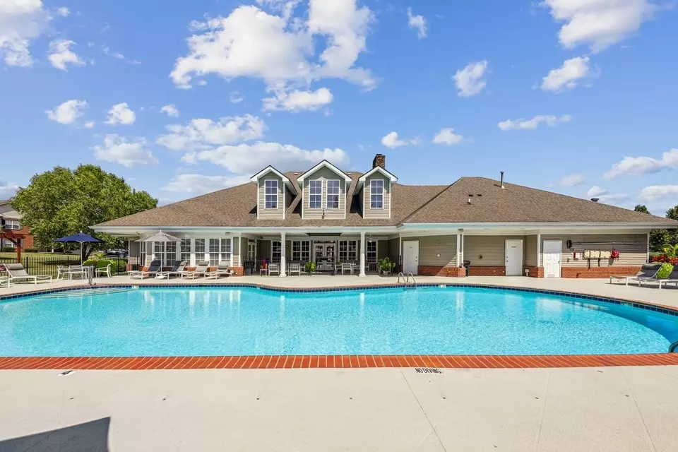  9606 Clubview Dr #9312202M, Louisville, KY 40291 photo 13