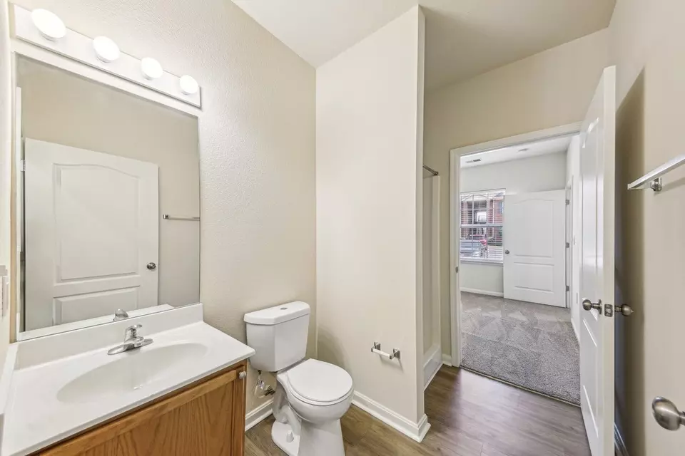  9606 Clubview Dr #9312202M, Louisville, KY 40291 photo 6