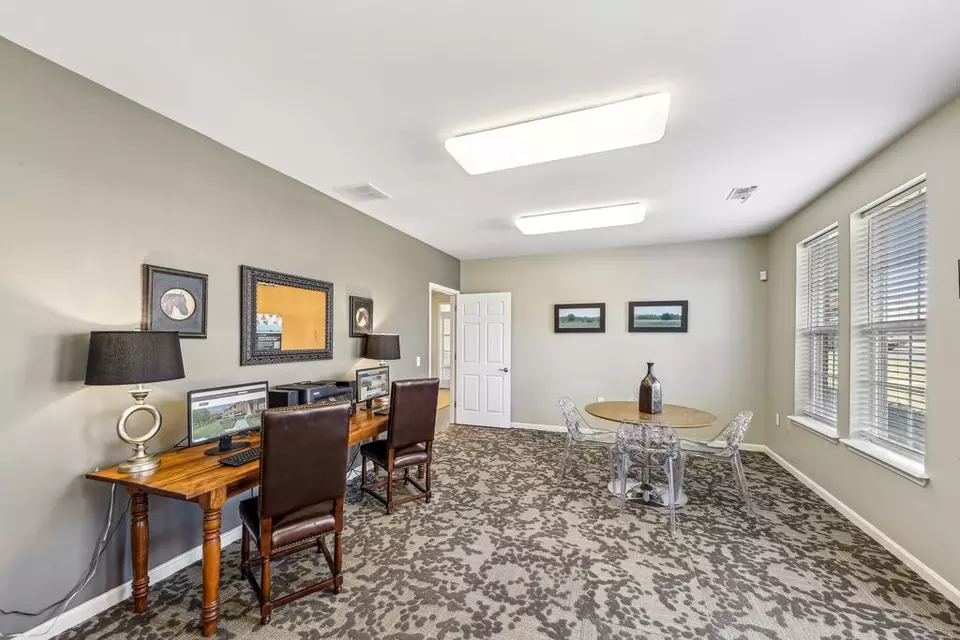  9606 Clubview Dr #9312202M, Louisville, KY 40291 photo 11