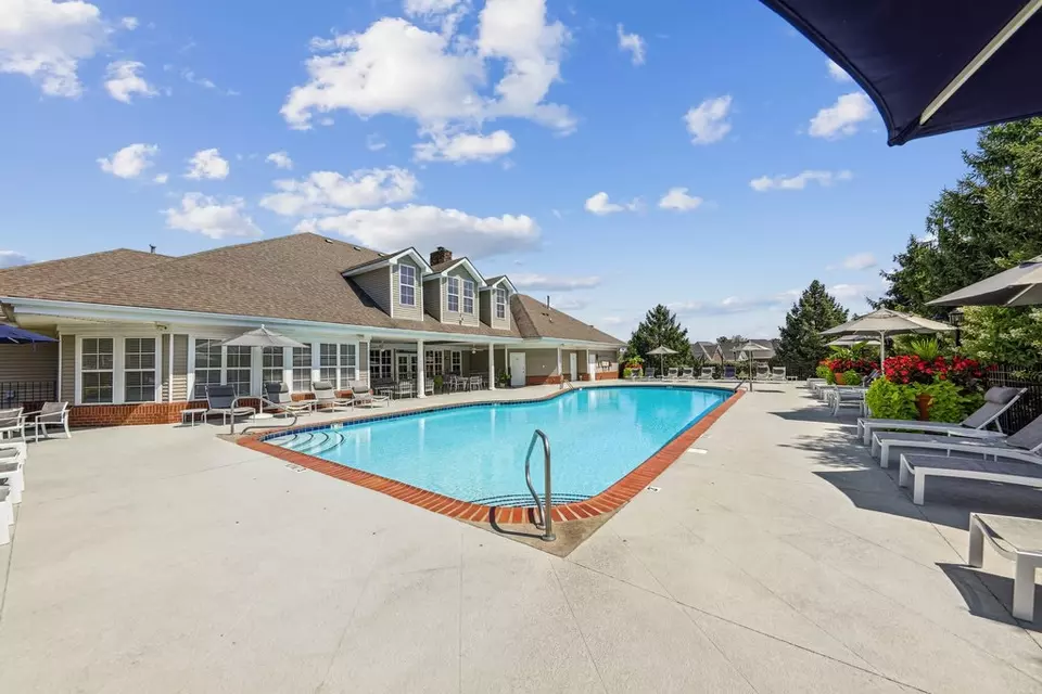  9606 Clubview Dr #9312202M, Louisville, KY 40291 photo 27