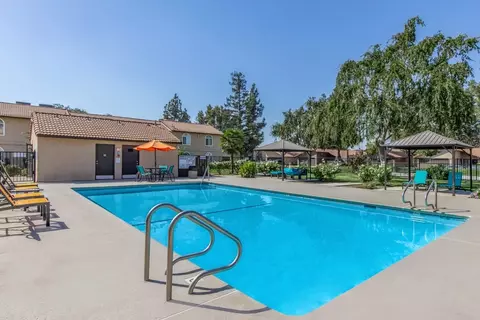 4700 W Caldwell Ave #4730C, Visalia, CA 93277