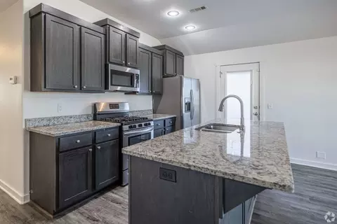 3702 Locksley St # -B, Springdale, AR 72764
