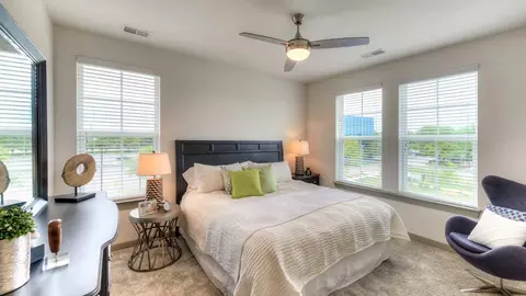 680 E Algonquin Rd #1402, Schaumburg, IL 60173 photo 12
