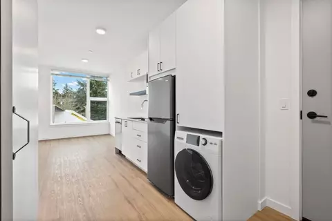 6820 Oswego Pl NE #501, Seattle, WA 98115