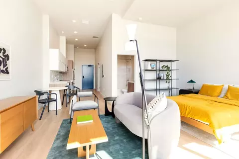 3921 Wilshire Blvd #201, Los Angeles, CA 90010
