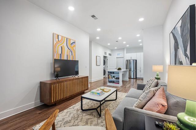 1301 Chattahoochee Ave #307, Atlanta, GA 30318
