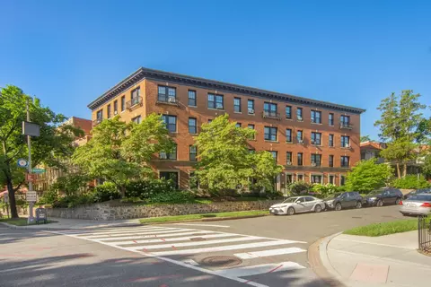 3002 Rodman St NW #303, Washington, DC 20008