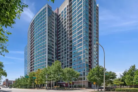900 S Clark St #609, Chicago, IL 60605