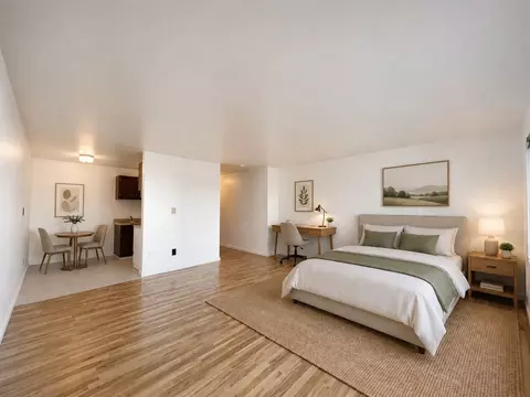 4214 11th Ave NE #304, Seattle, WA 98105