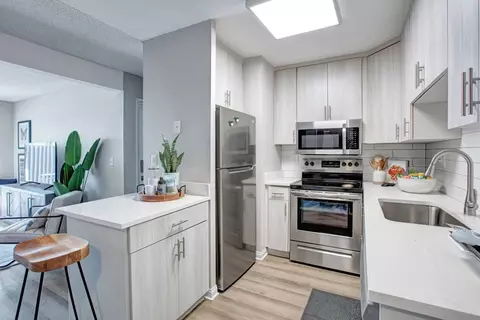 909 W Colter St #273, Phoenix, AZ 85013