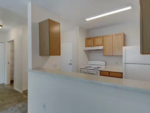 5845 NE Hoyt St #242, Portland, OR 97213