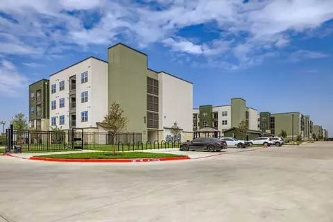 2727 Royal Ln #2105, Dallas, TX 75229